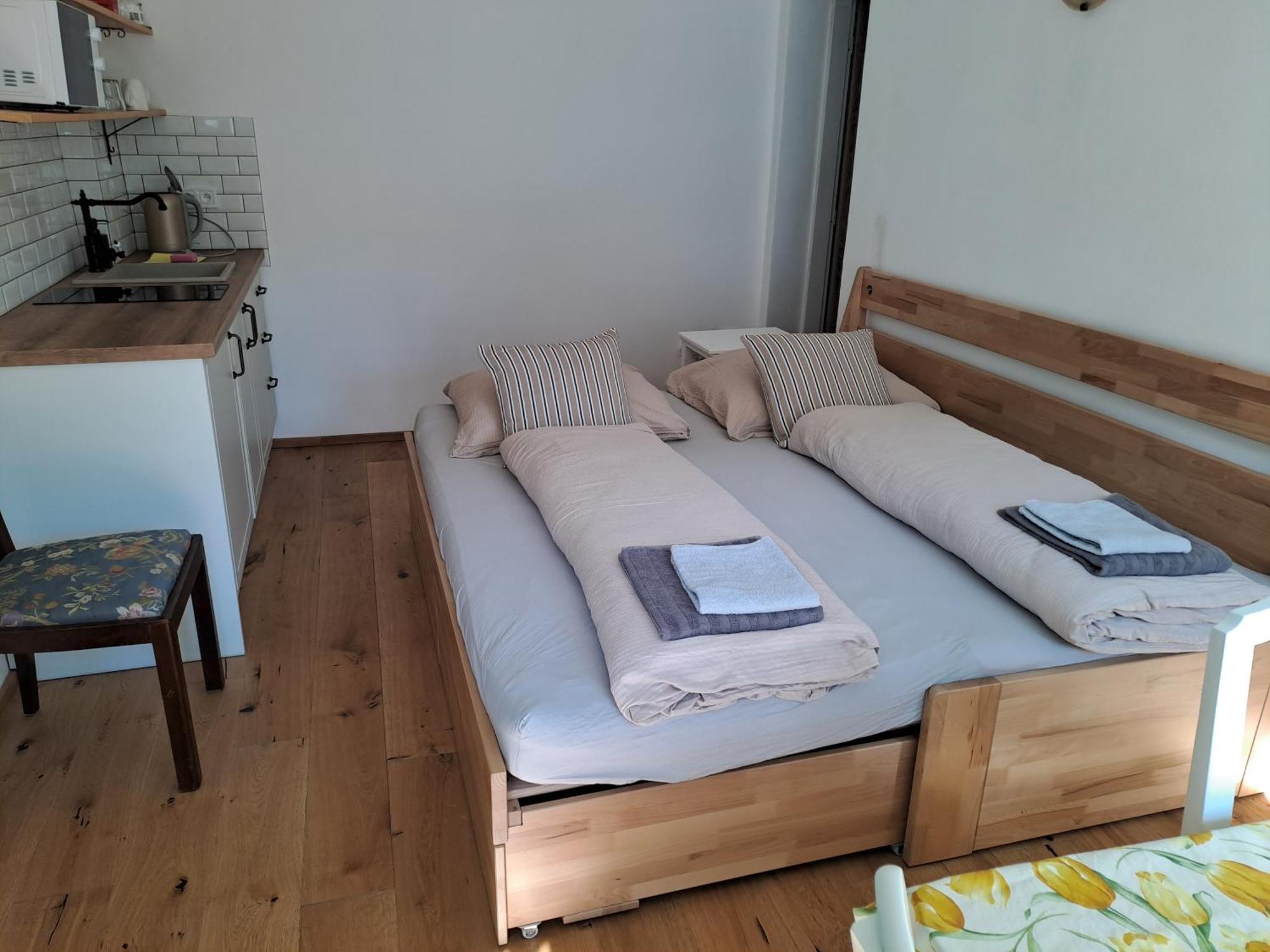 Mirabelka Rakvice Apartment Екстериор снимка